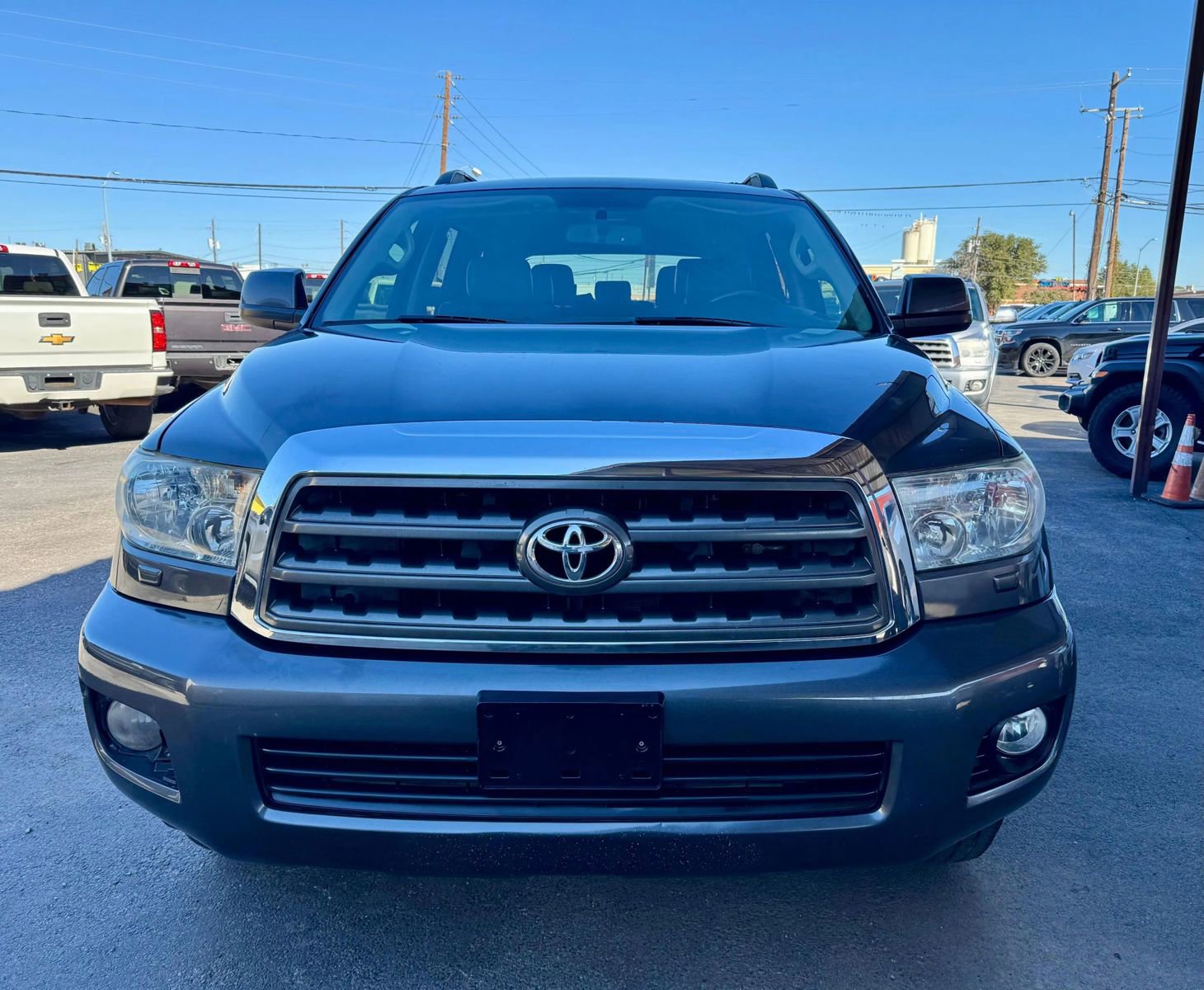 Used 2014 Toyota Sequoia SR5 image 3