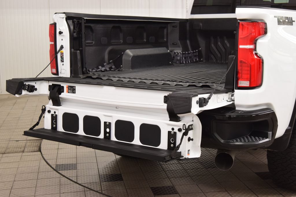 Used 2025 Chevrolet Silverado 2500 LTZ w/ LTZ Plus Package AWD/4WD image 26