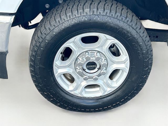 Certified 2025 Ford F250 XLT AWD/4WD image 31