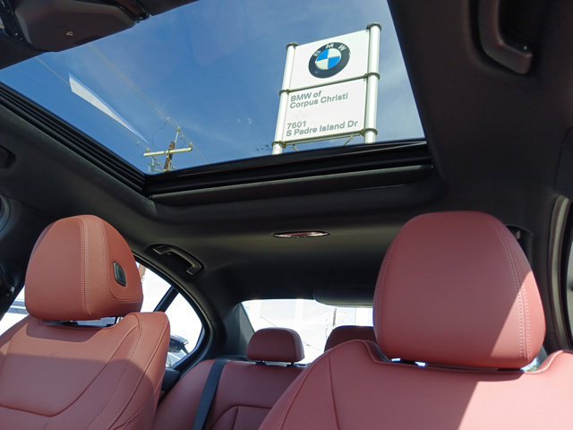 New 2026 BMW 330i Sedan w/ Convenience Package RWD image 27