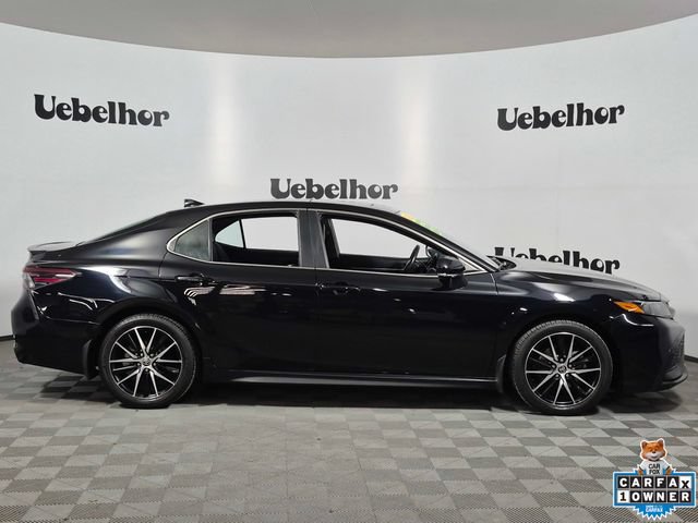 Certified 2022 Toyota Camry SE w/ Cold Weather Package FWD image 8