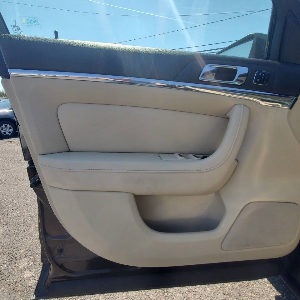 Used 2013 Lincoln MKS AWD image 13