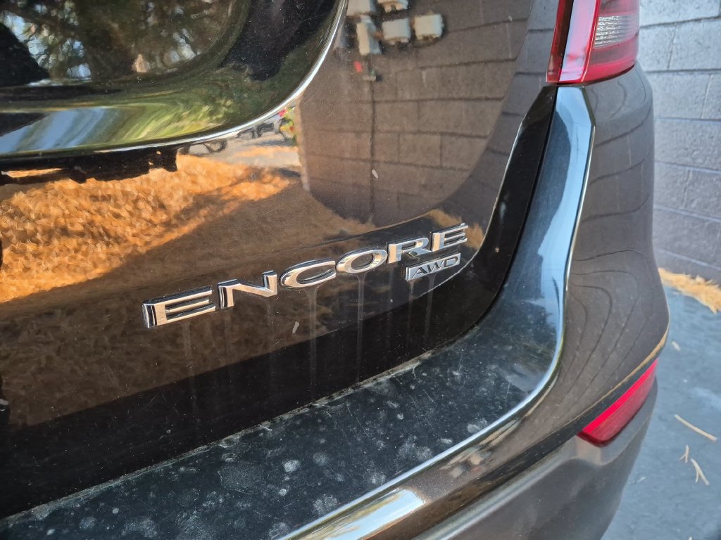 Used 2018 Buick Encore Essence AWD/4WD image 11