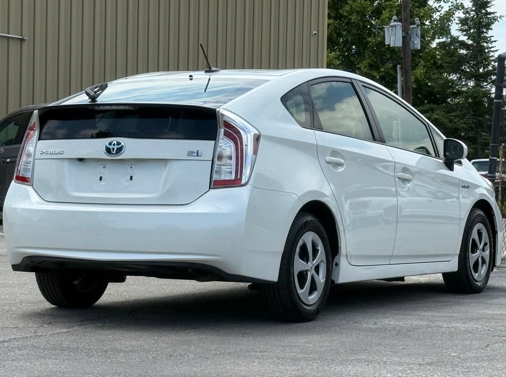 Used 2015 Toyota Prius Three FWD image 5