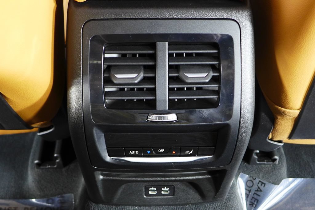 Used 2023 BMW X3 sDrive30i w/ Premium Package RWD image 24