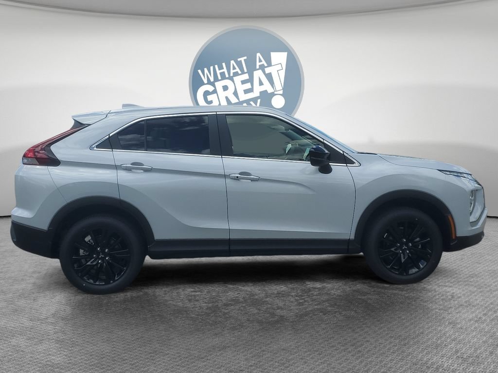 New 2026 Mitsubishi Eclipse Cross LE AWD/4WD image 2
