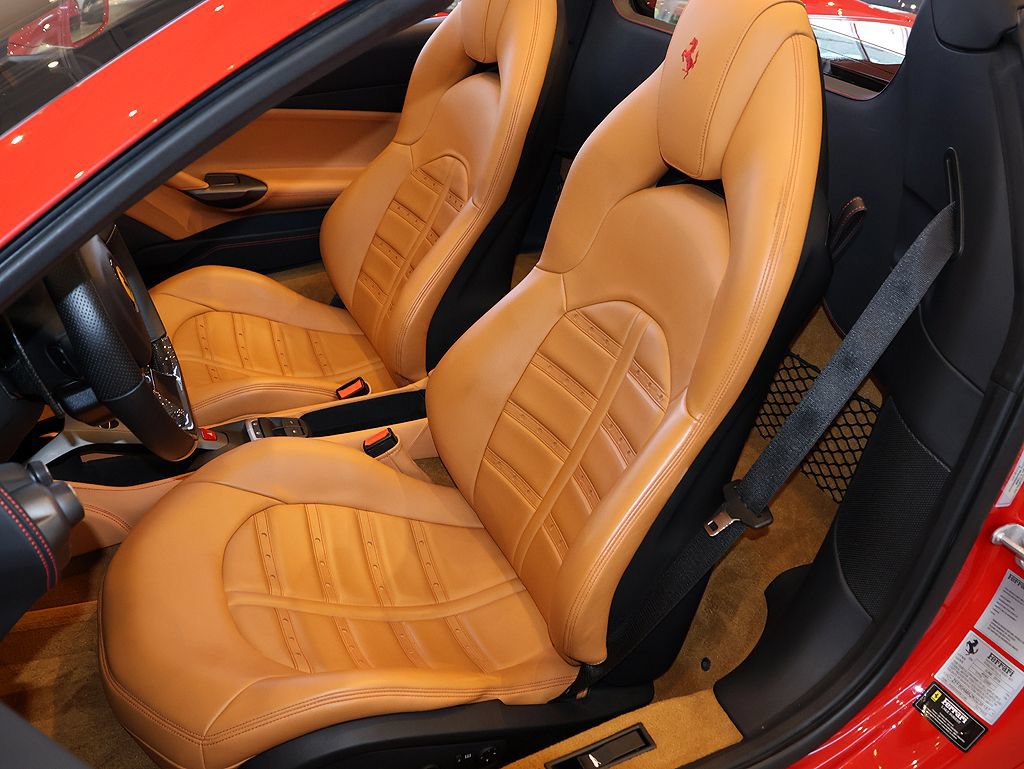 Certified 2019 Ferrari 488 Spider RWD image 5