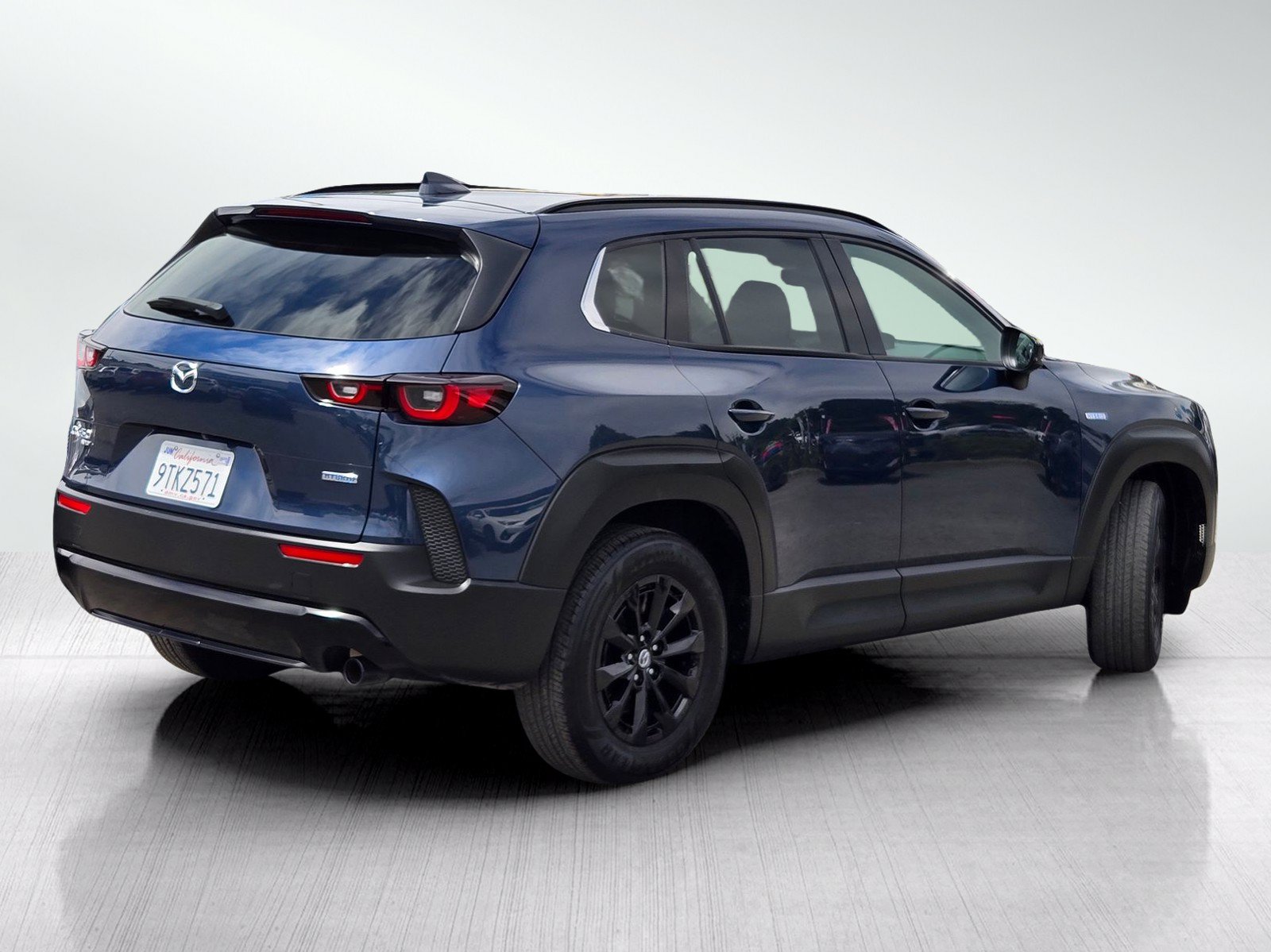 Used 2025 MAZDA CX-50 AWD 2.5 Hybrid w/ Premium Pkg image 4