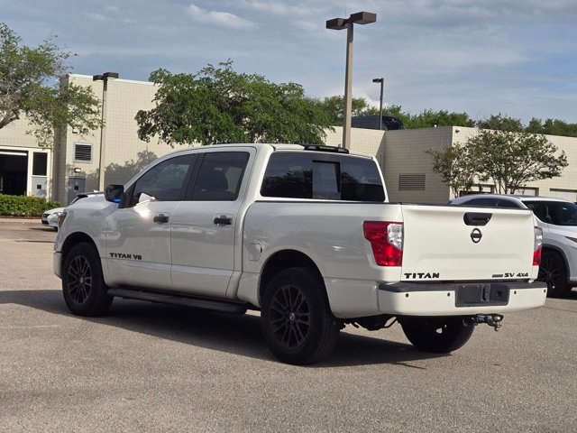 Used 2019 Nissan Titan SV w/ SV Convenience Package image 7