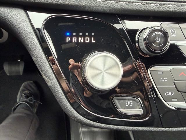 New 2026 Chrysler Pacifica Select AWD/4WD image 20