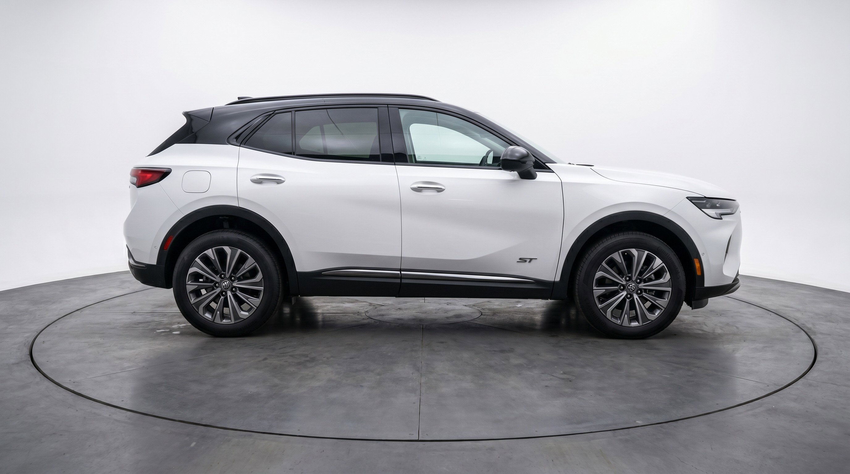 Used 2024 Buick Envision Preferred AWD/4WD image 11