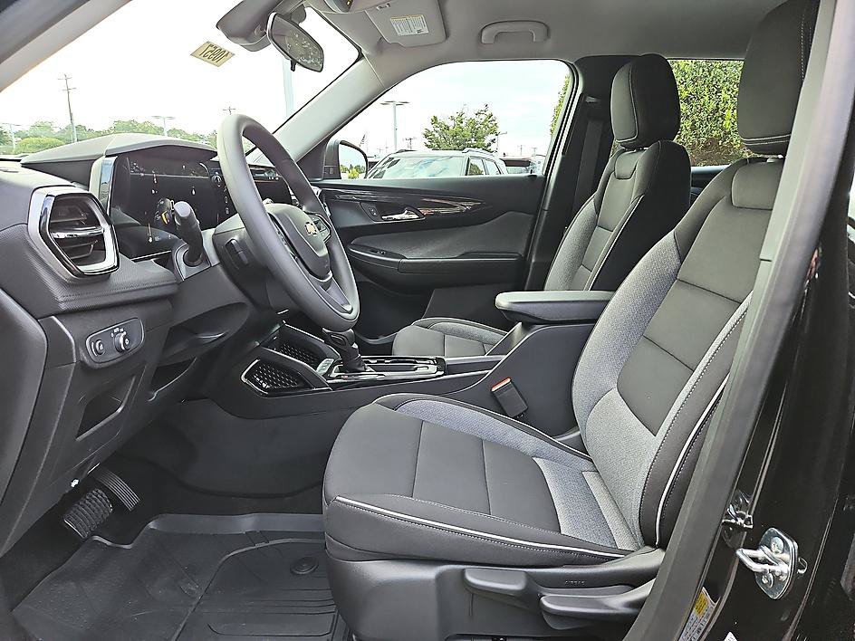 New 2026 Chevrolet TrailBlazer LS FWD image 9