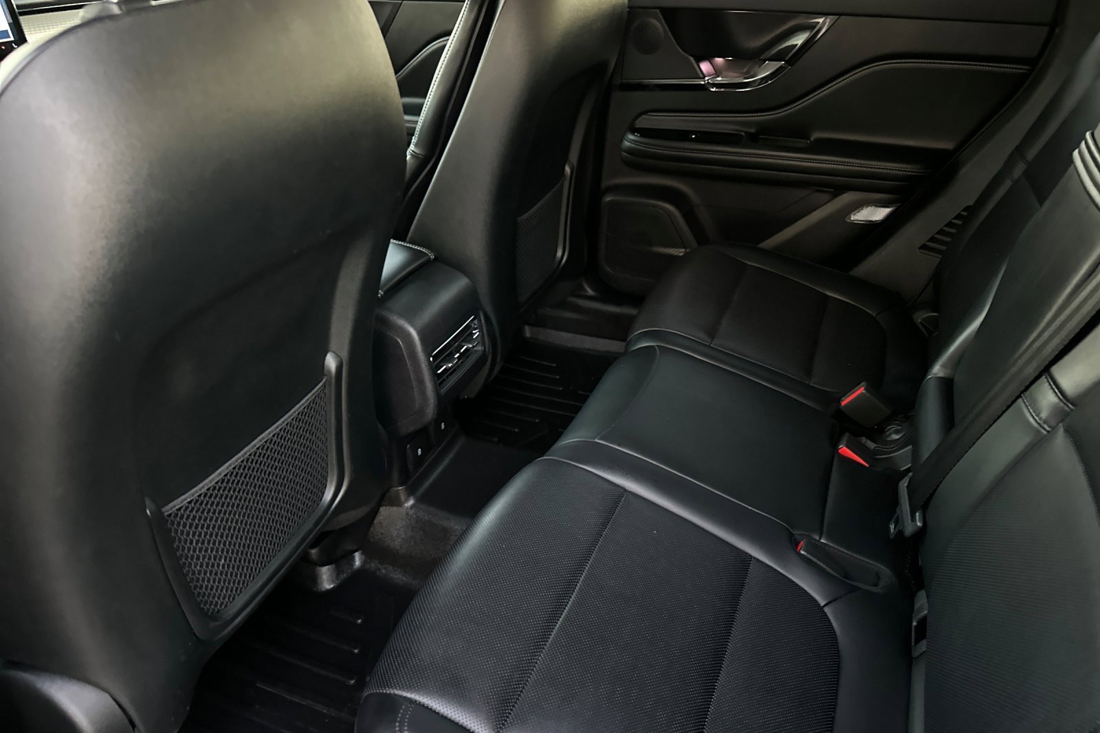 Used 2023 Lincoln Corsair FWD w/ Equipment Group 101A image 11