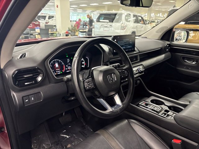 Used 2024 Honda Pilot Touring image 16