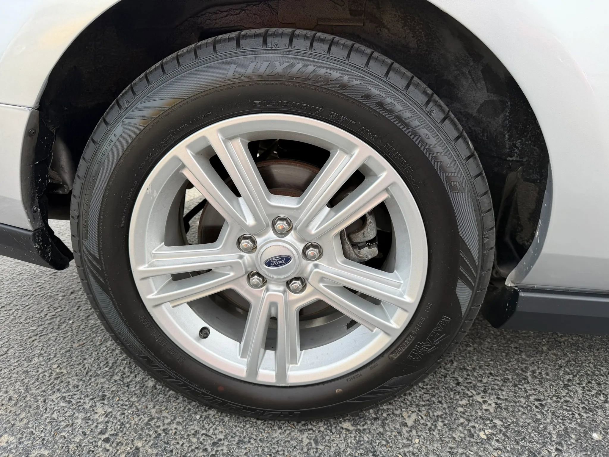 Used 2010 Ford Mustang Convertible RWD image 16