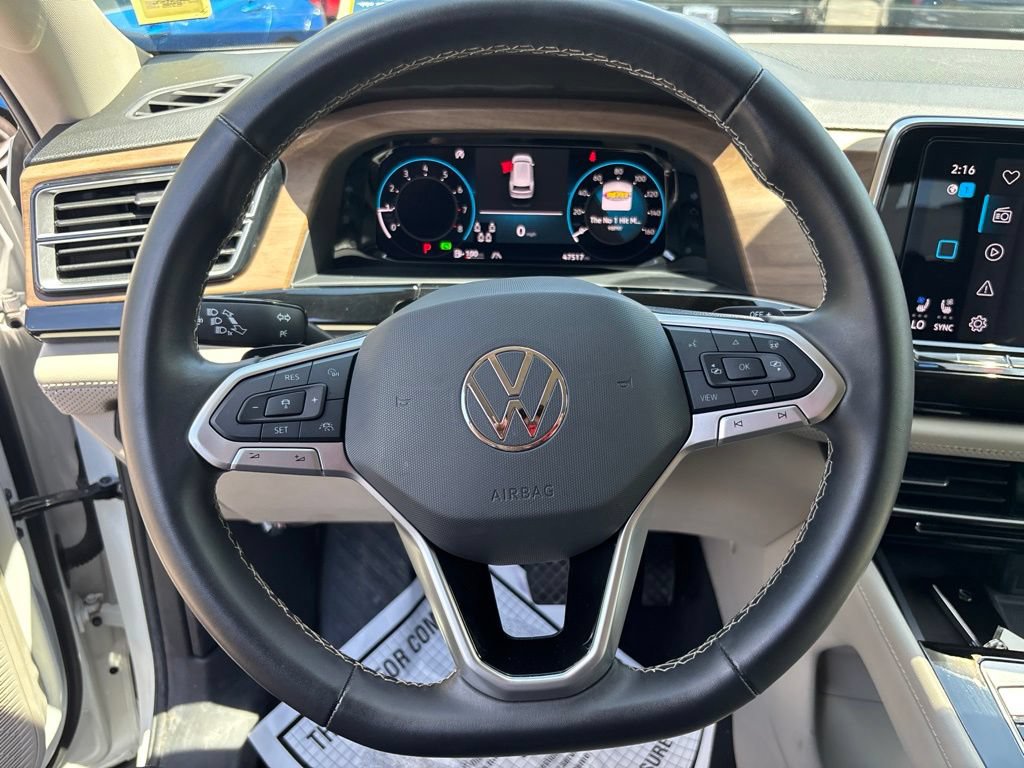 Used 2024 Volkswagen Atlas SE AWD/4WD image 23