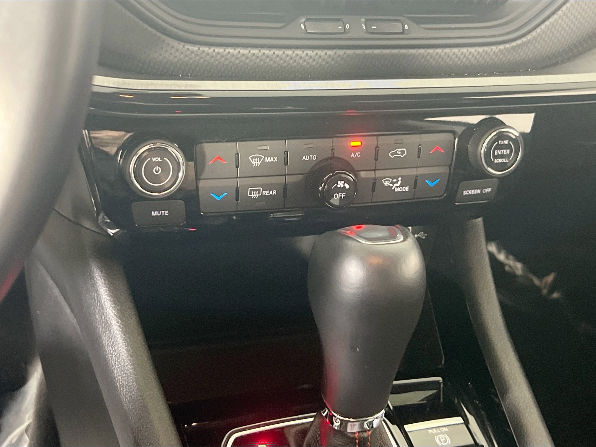 Used 2022 Jeep Compass Trailhawk w/ Trailhawk Elite Group image 16