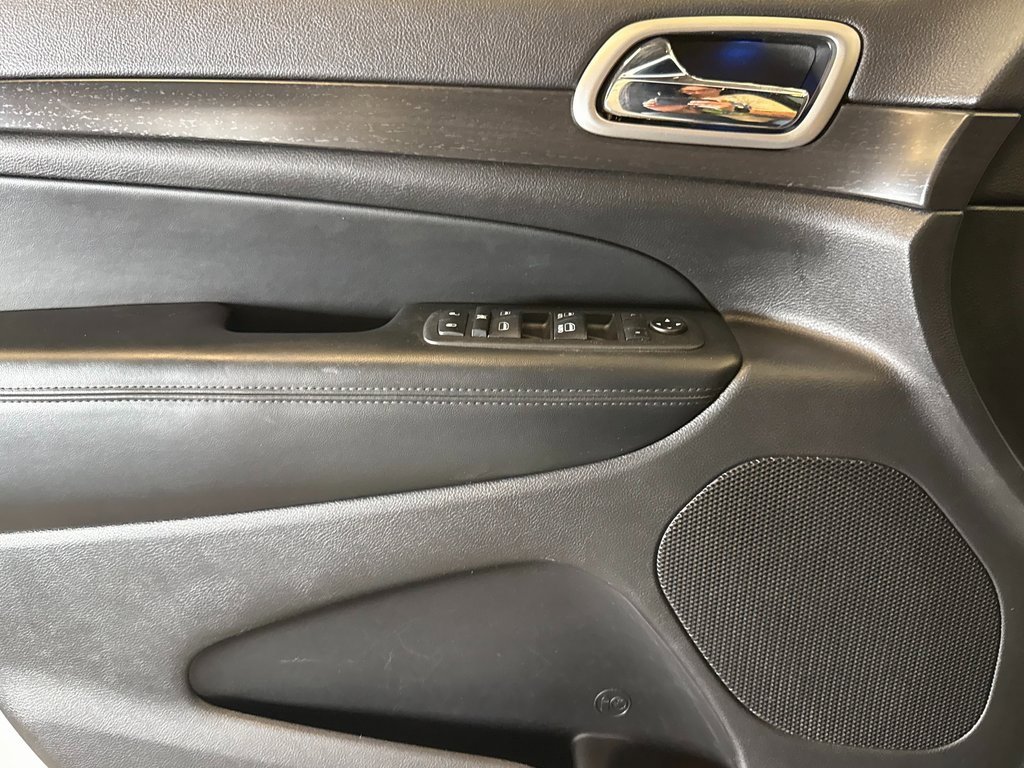 Used 2018 Jeep Grand Cherokee Laredo image 18