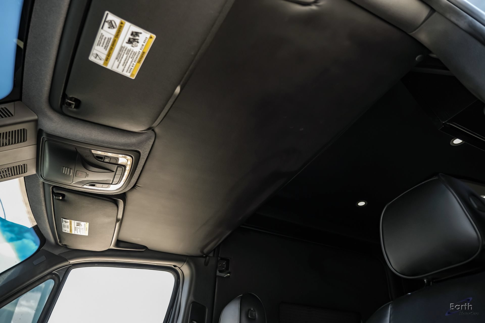 Used 2022 Mercedes-Benz Sprinter 2500 image 34