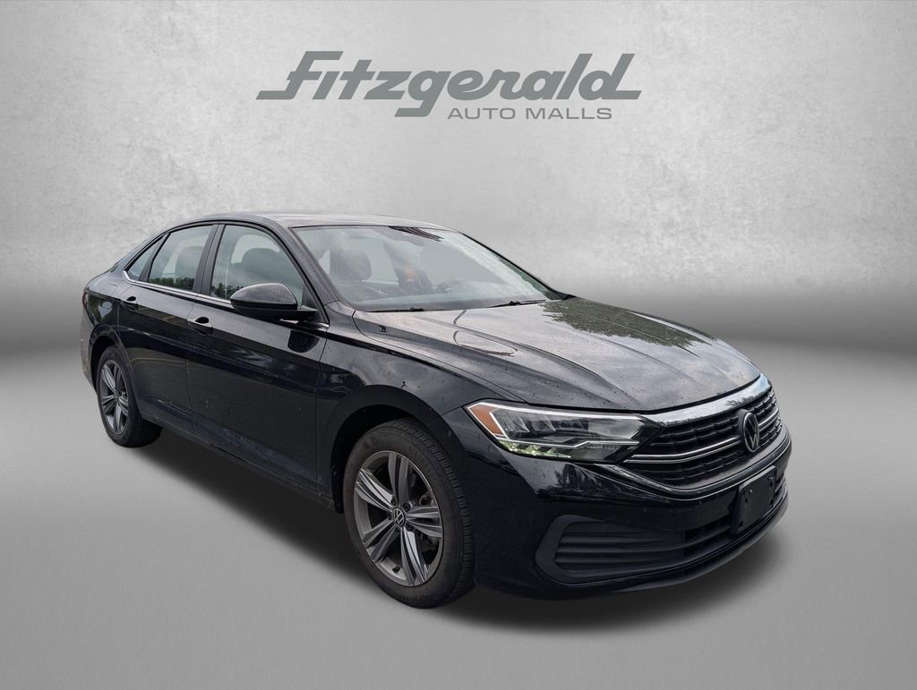 Used 2024 Volkswagen Jetta SE FWD image 1