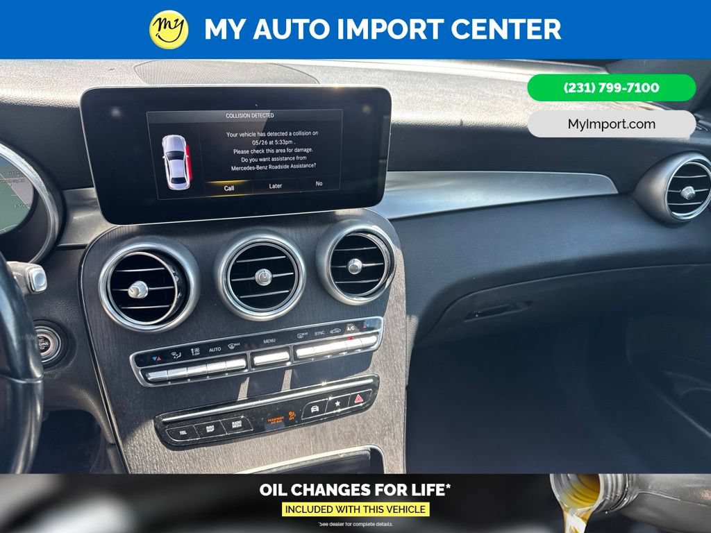 Used 2022 Mercedes-Benz GLC 300 4MATIC w/ Driver Assistance Package image 10
