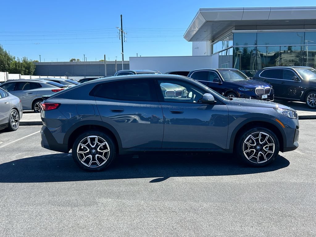 Used 2026 BMW X2 xDrive28i w/ Technology Package AWD/4WD image 6