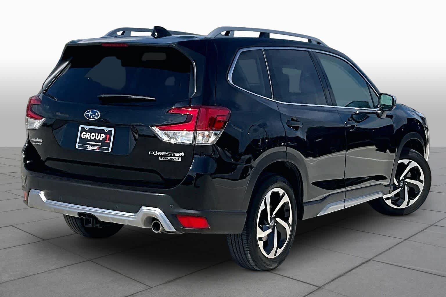 Used 2023 Subaru Forester Touring AWD/4WD image 12