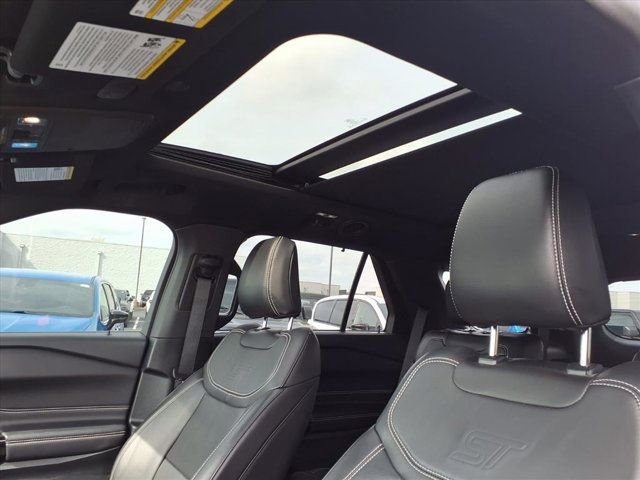 Used 2021 Ford Explorer ST w/ Equipment Group 401A image 25