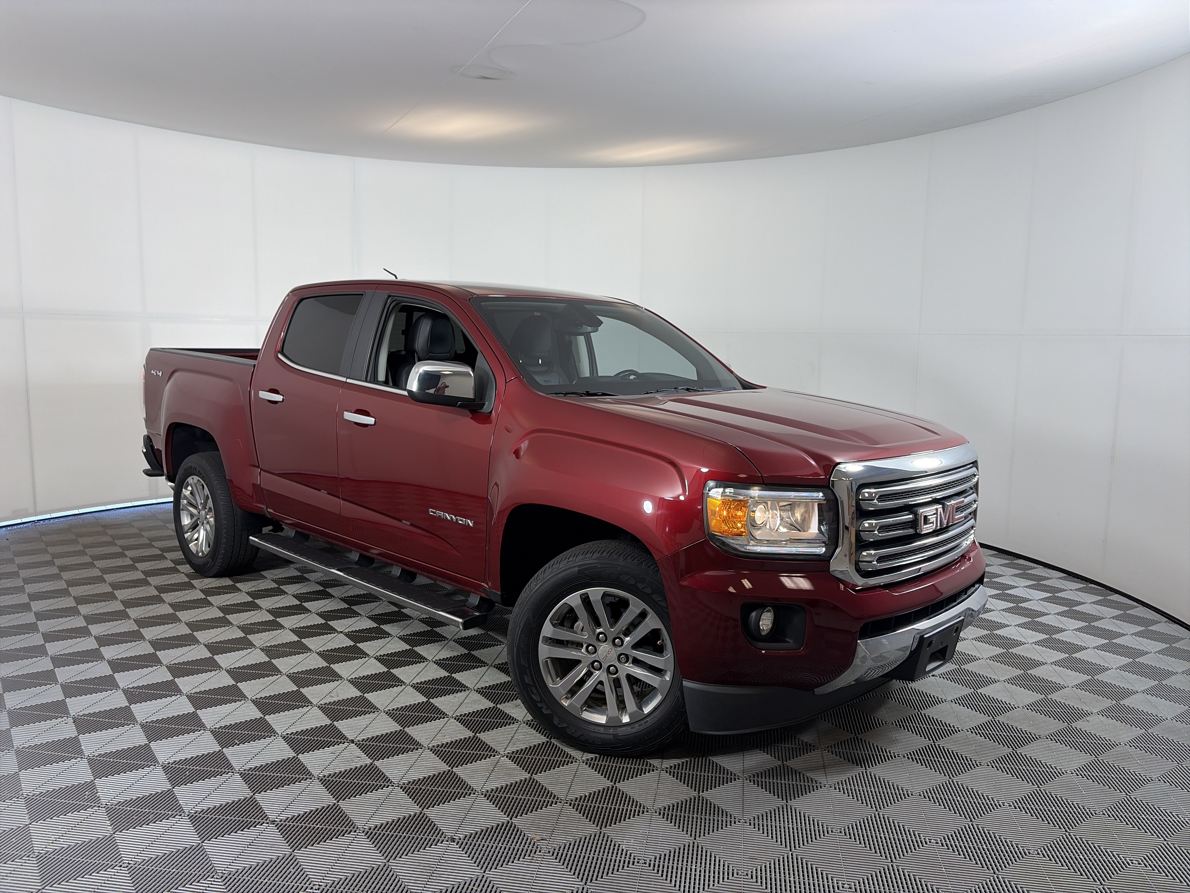 Certified 2020 GMC Canyon SLT w/ Trailering Package AWD/4WD image 1