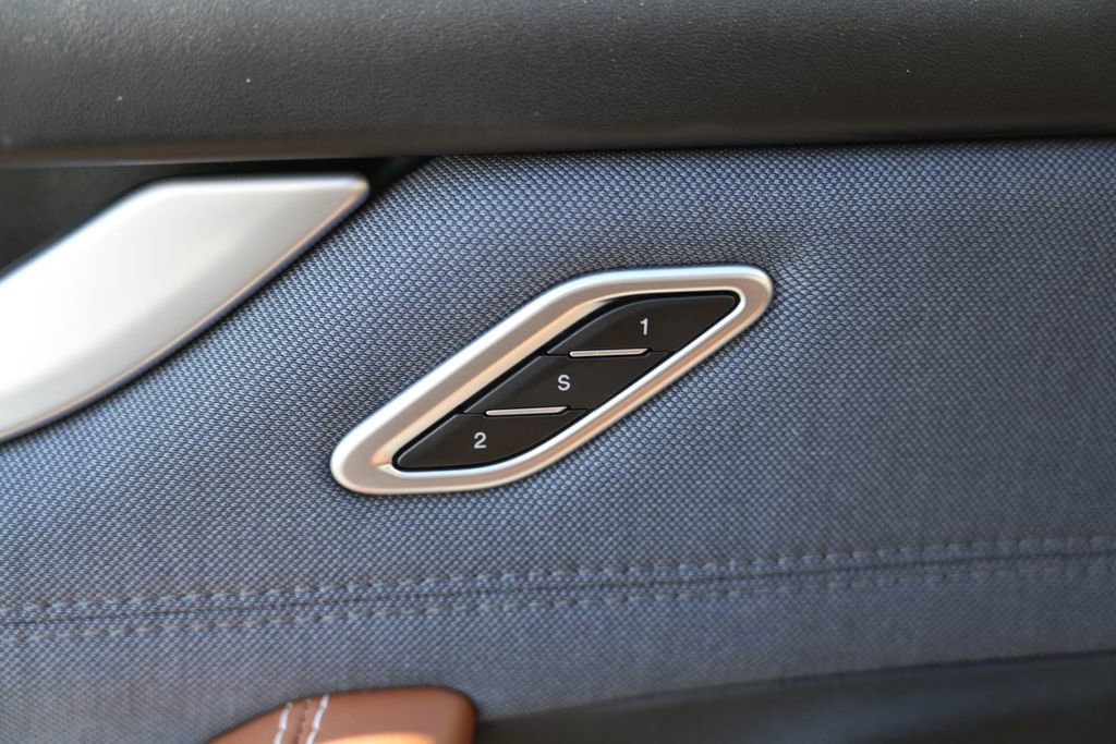 Used 2017 Maserati Levante S image 23