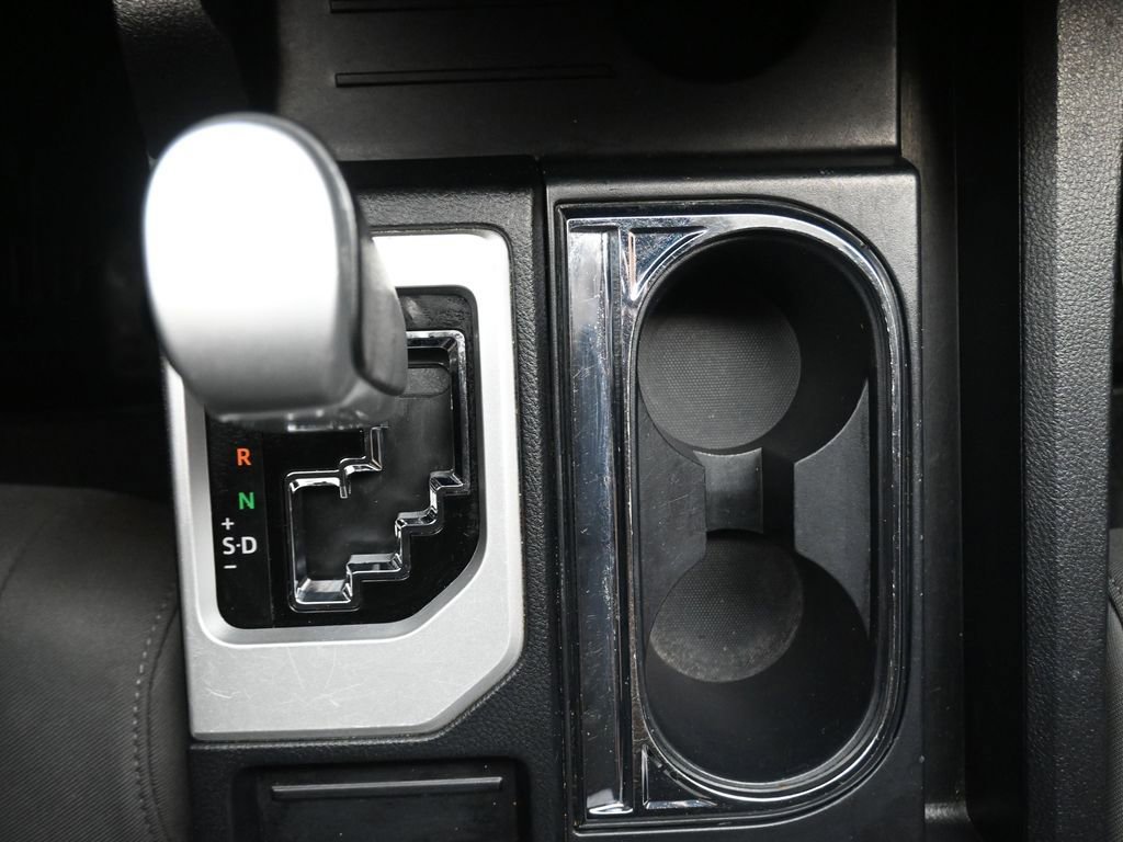 Used 2018 Toyota Tundra SR5 image 9