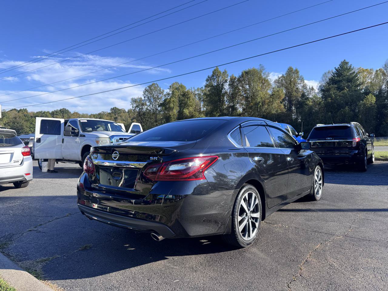 Used 2017 Nissan Altima 2.5 SR FWD image 5