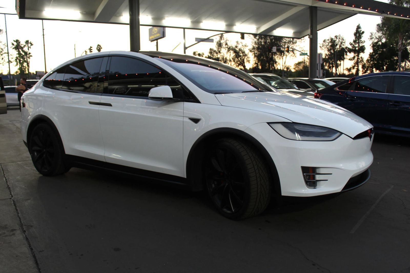 Used 2016 Tesla Model X P90D AWD/4WD image 7