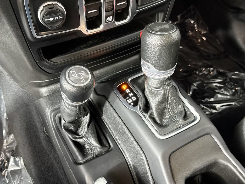 Used 2023 Jeep Wrangler Unlimited w/ 8.4" Radio Group AWD/4WD image 20