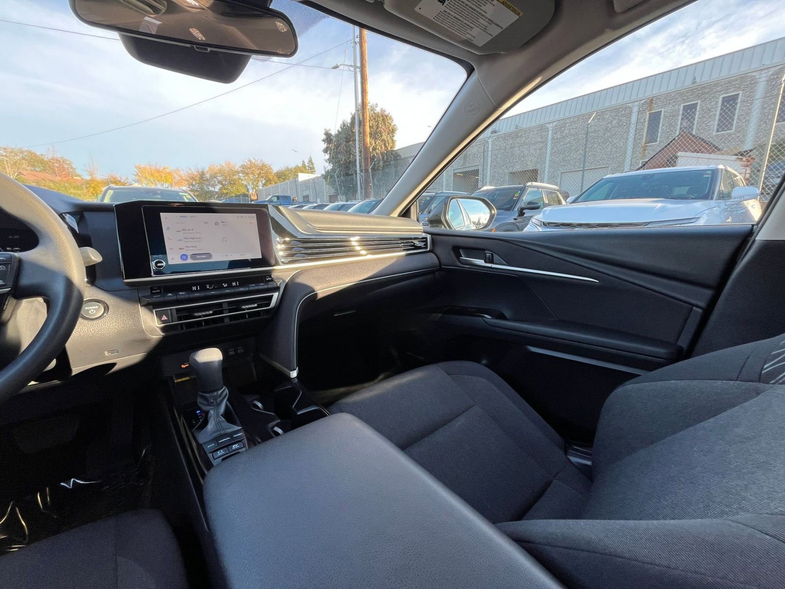 Used 2025 Toyota Camry LE image 34