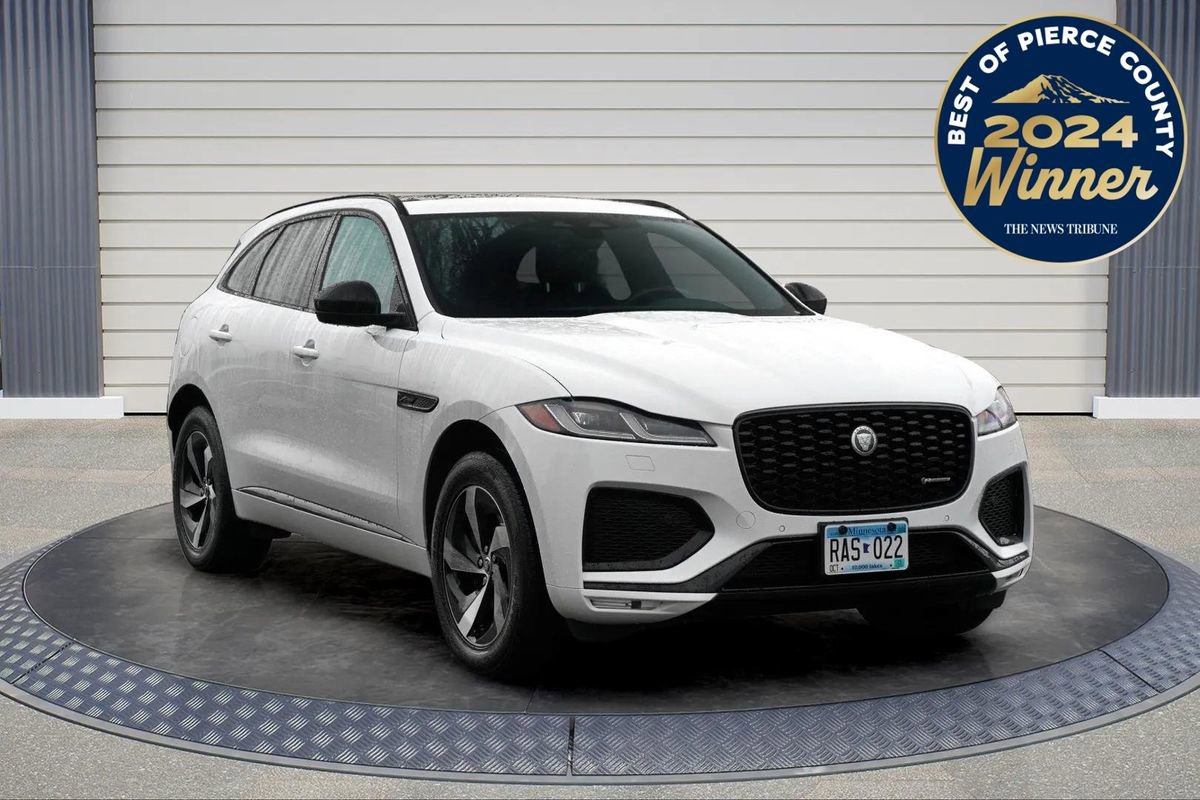 Used 2025 Jaguar F-PACE R-Dynamic S image 1