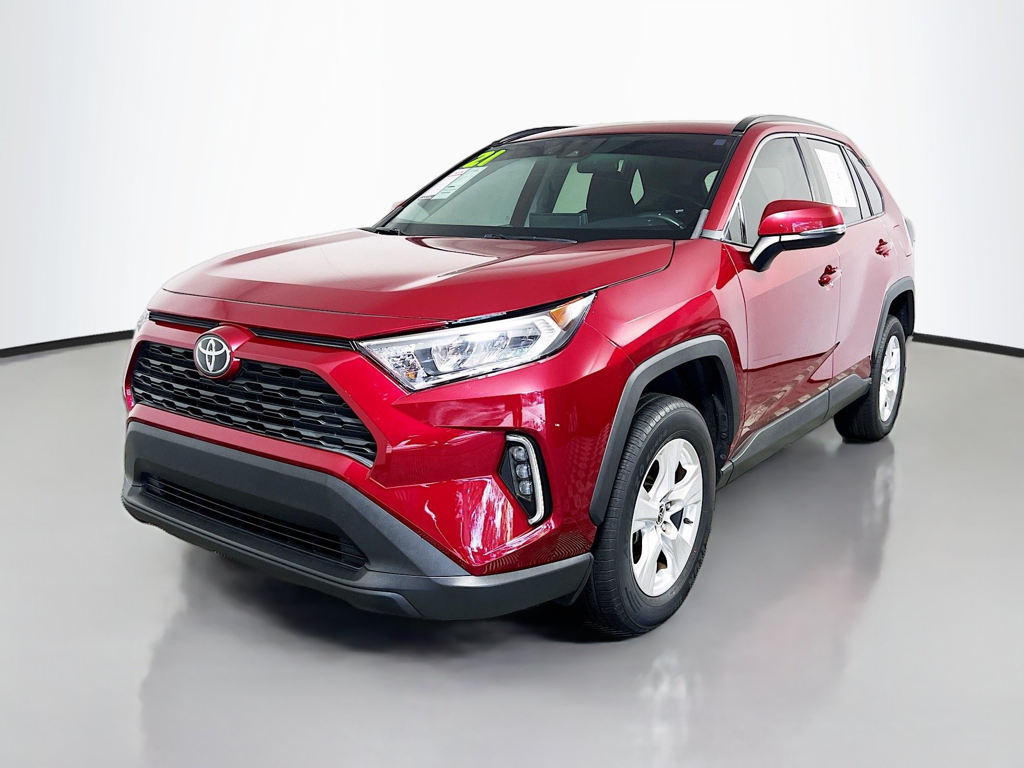 Used 2021 Toyota RAV4 XLE w/ Convenience Package AWD/4WD image 10