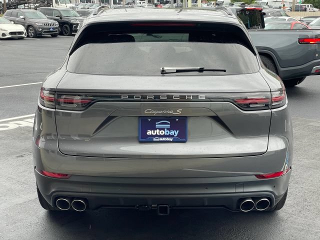 Used 2022 Porsche Cayenne S AWD/4WD image 11