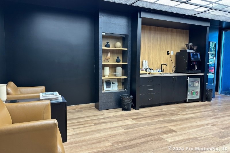 Used 2023 Kia Telluride LX image 33