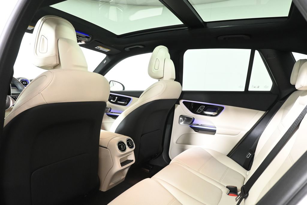 Certified 2025 Mercedes-Benz GLC 300 4MATIC image 32