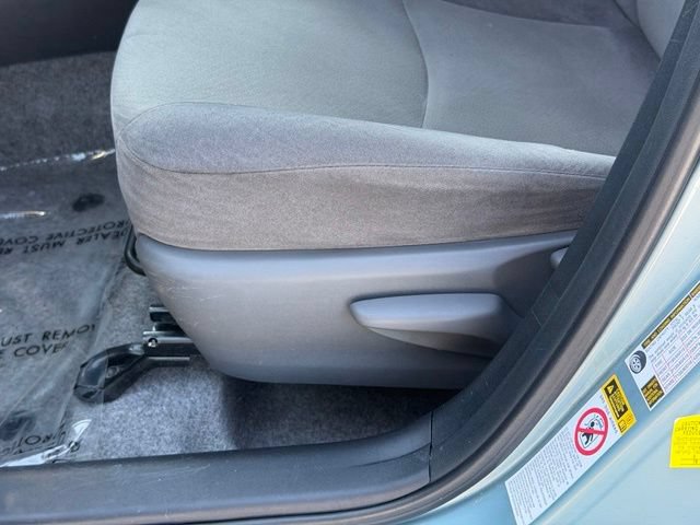 Used 2014 Toyota Prius Two FWD image 18
