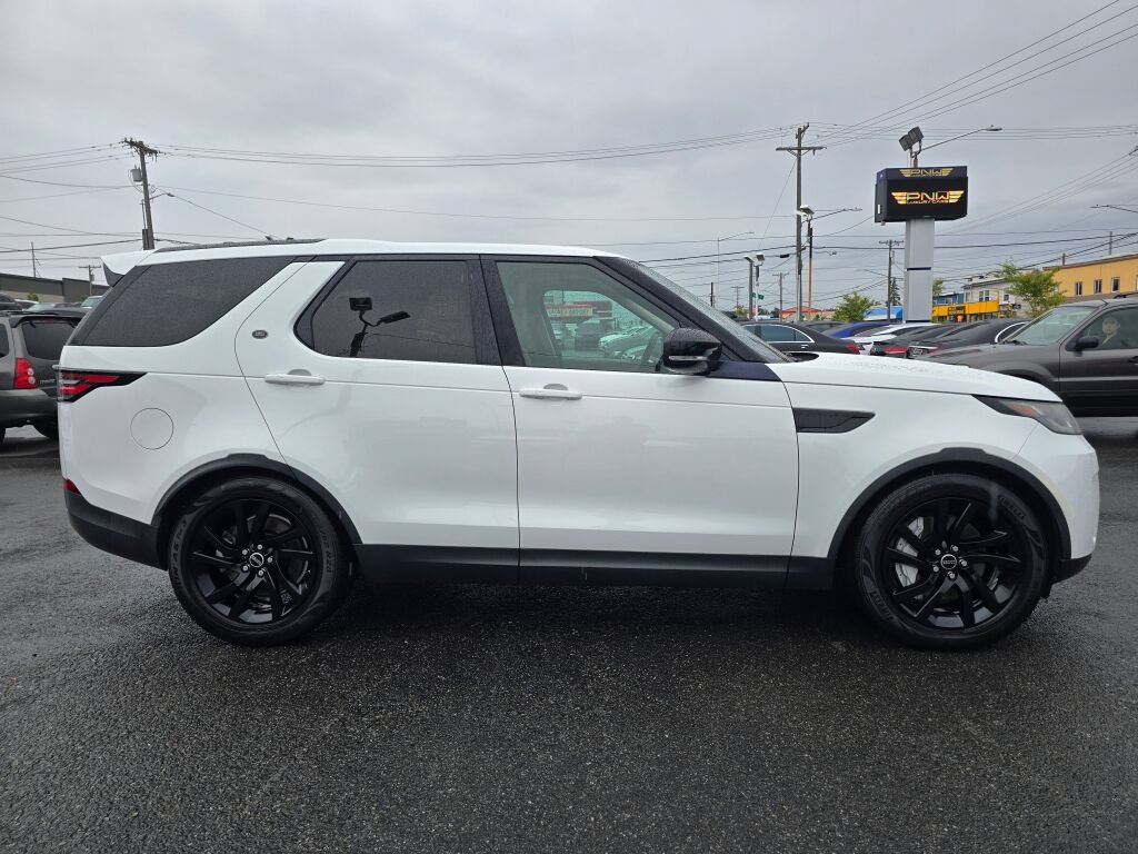Used 2018 Land Rover Discovery HSE AWD/4WD image 5