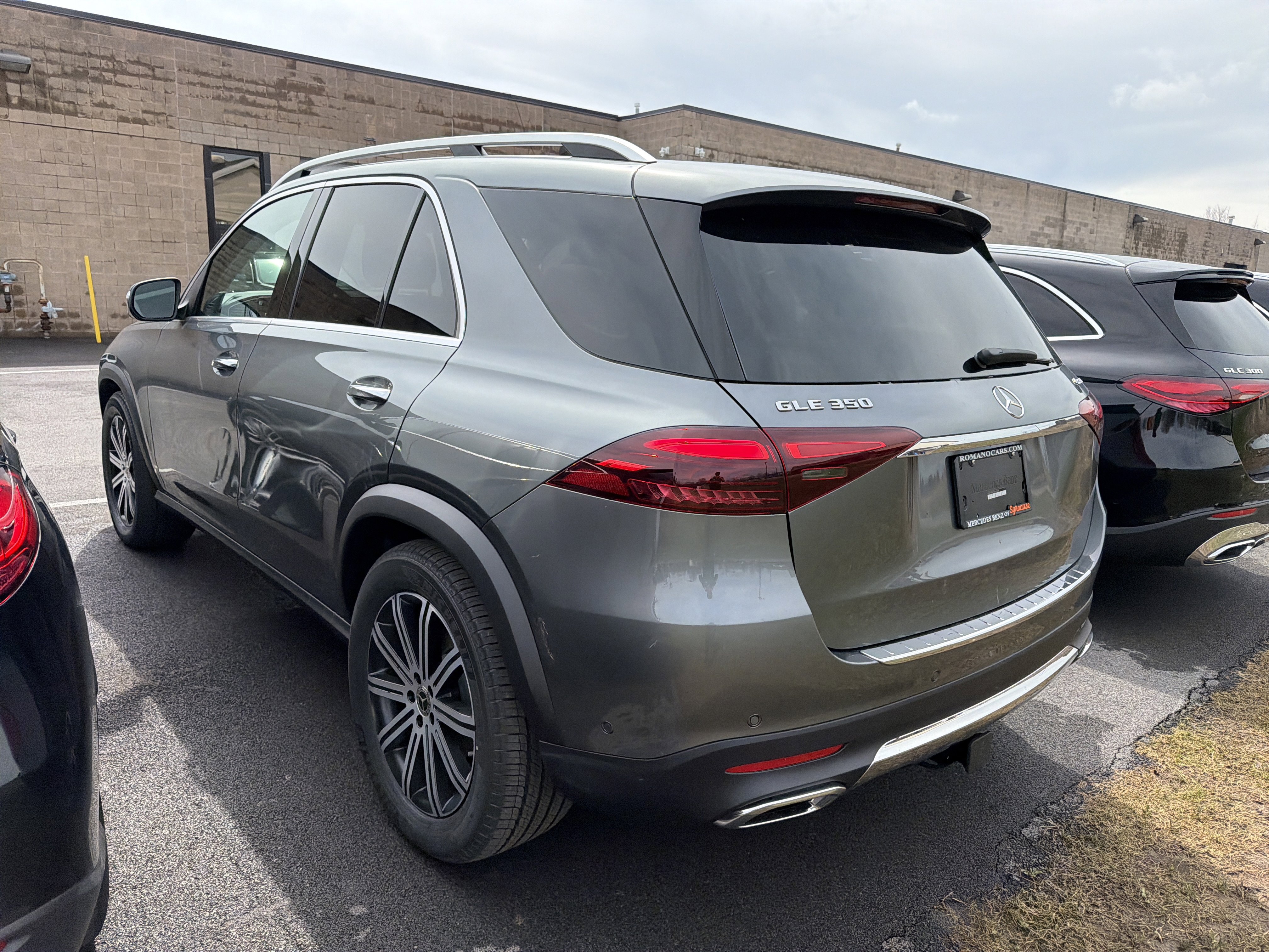 New 2026 Mercedes-Benz GLE 350 4MATIC image 5