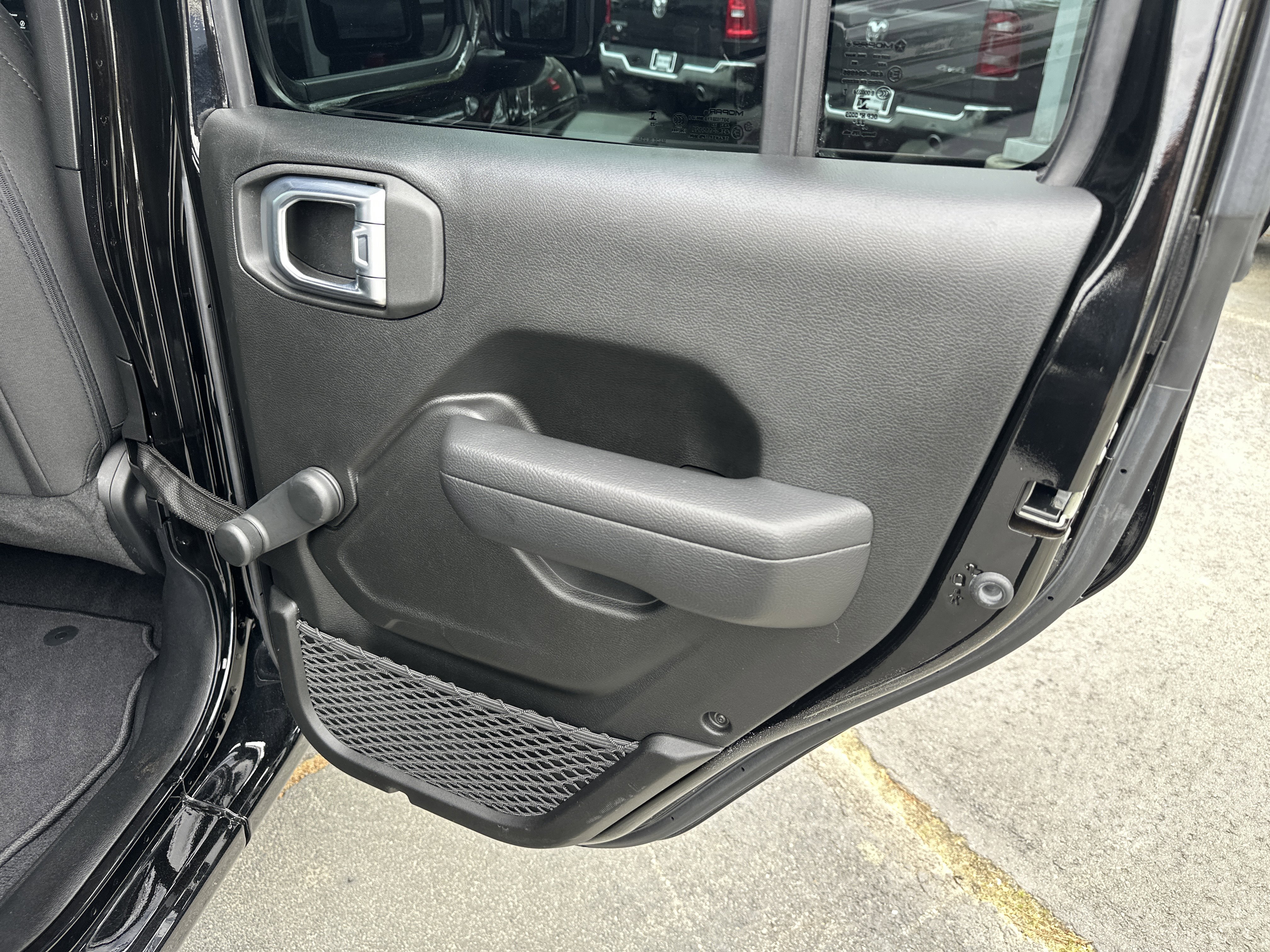 Used 2023 Jeep Gladiator Sport image 19