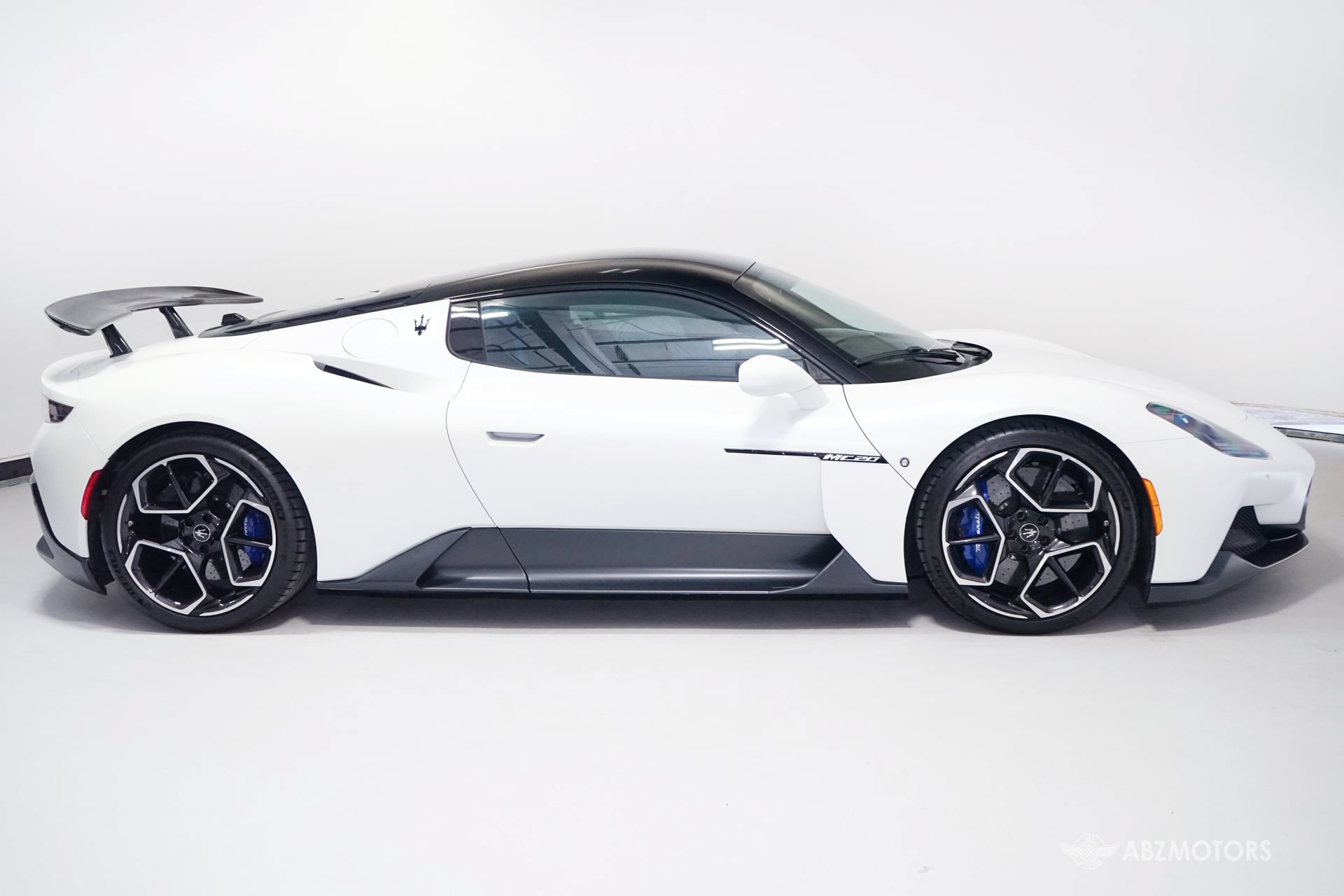 Used 2022 Maserati MC20 Coupe RWD image 4