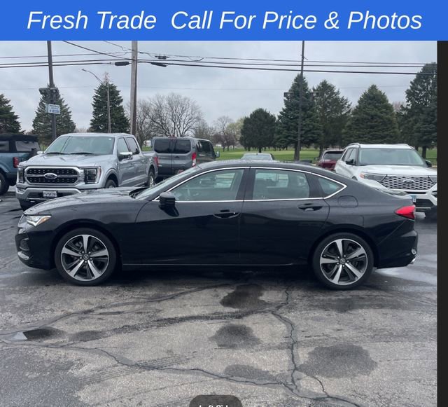 Used 2025 Acura TLX w/ Technology Package image 3