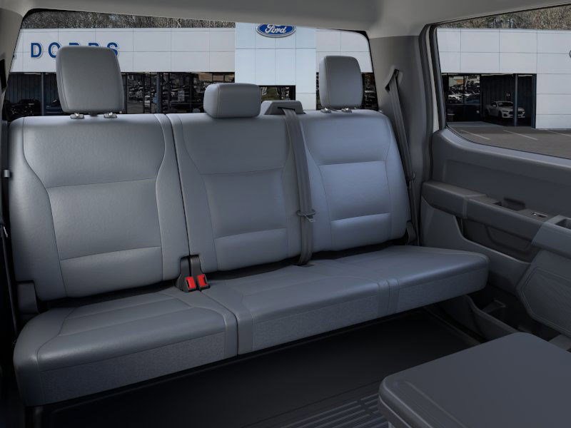 New 2026 Ford F350 4x4 Crew Cab DRW Super Duty image 11