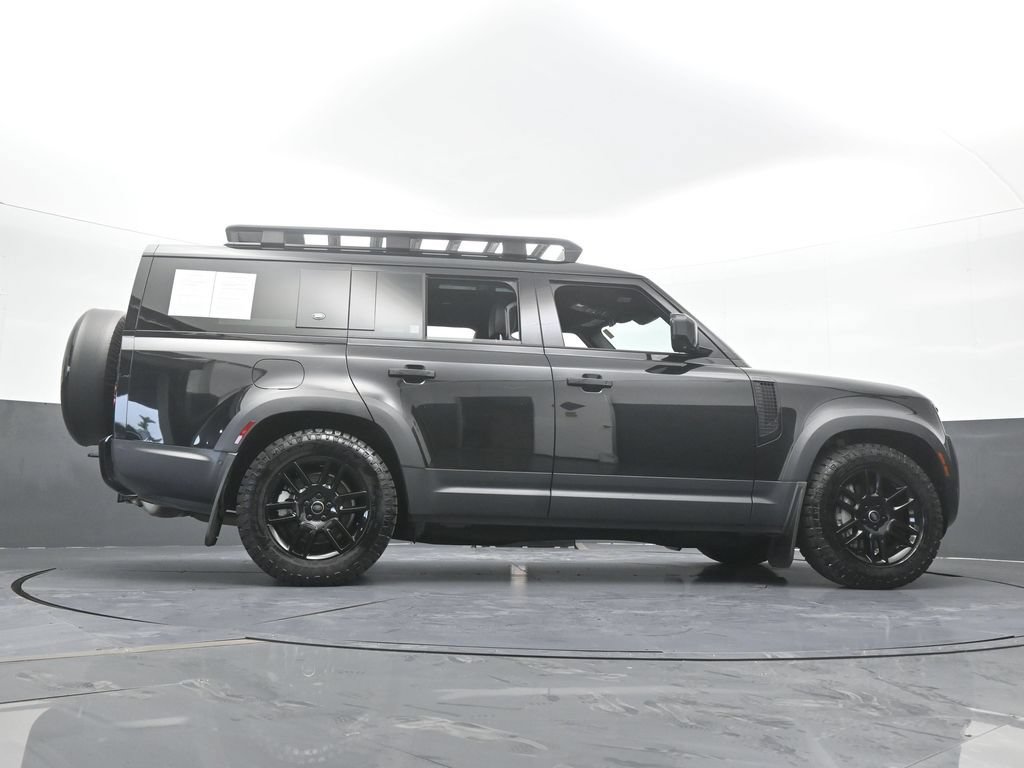 Used 2023 Land Rover Defender 130 SE AWD/4WD image 67