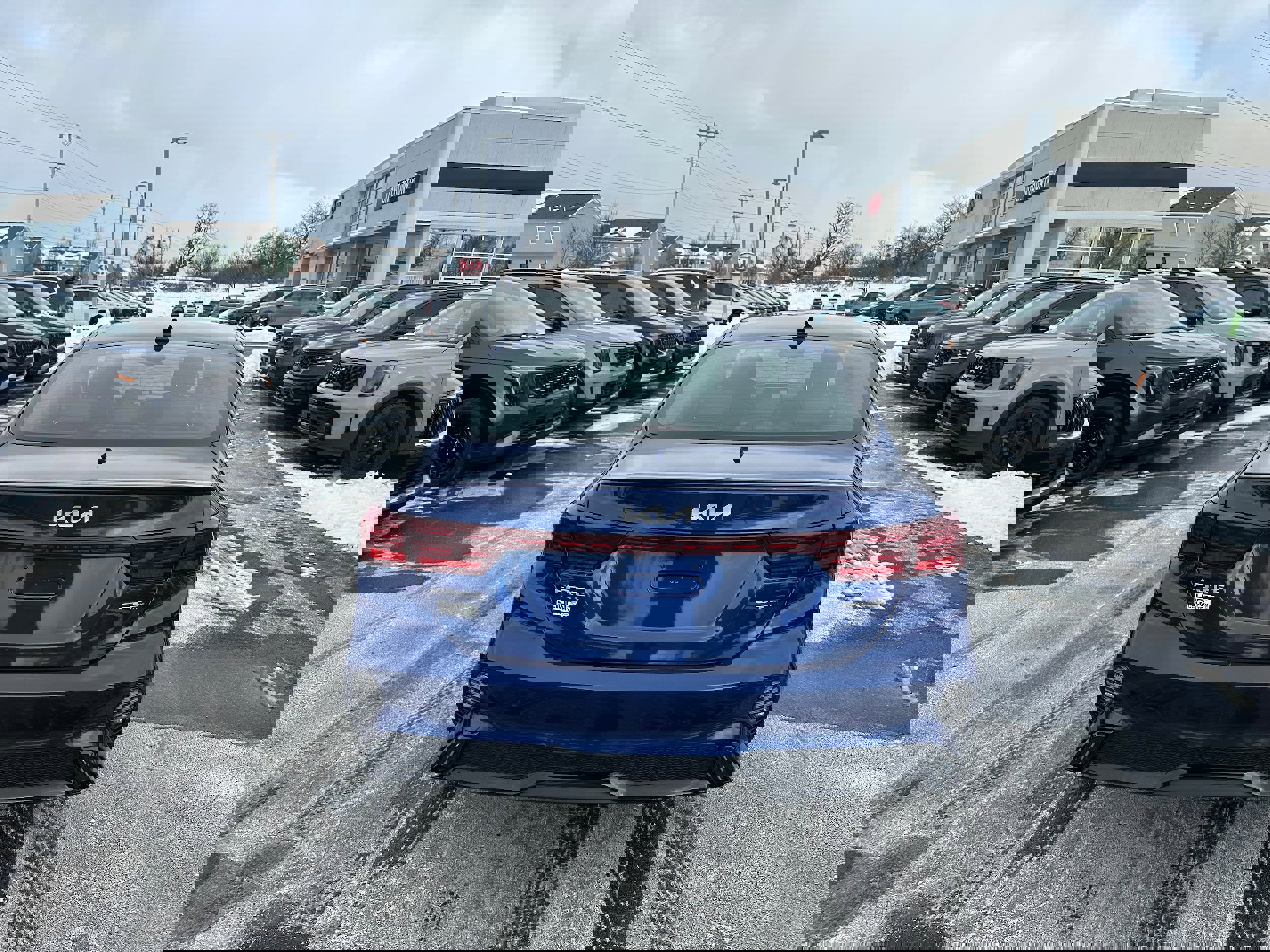 Used 2024 Kia Forte GT-Line w/ GT-Line Premium Package image 6