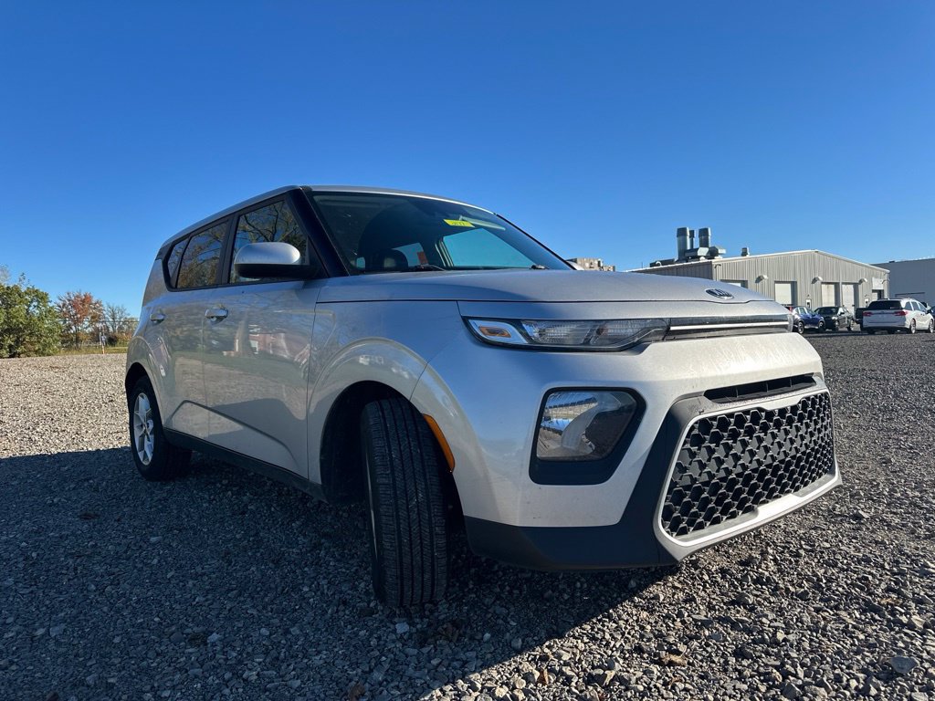 Used 2020 Kia Soul S FWD image 12